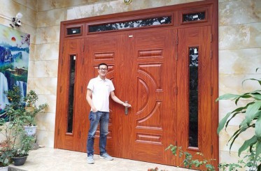 Hướng dẫn cách lắp đặt cửa thép vân gỗ chi tiết nhất